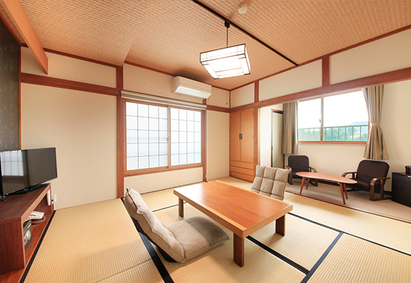 Japanese-style Rooms1
